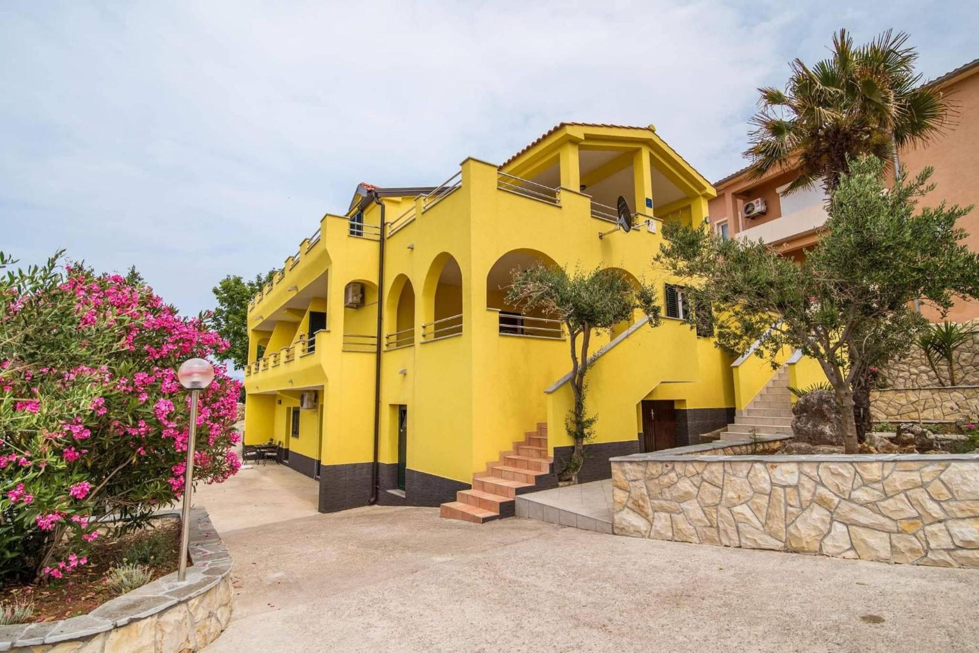 Sunce Appartement Vrbnik Buitenkant foto