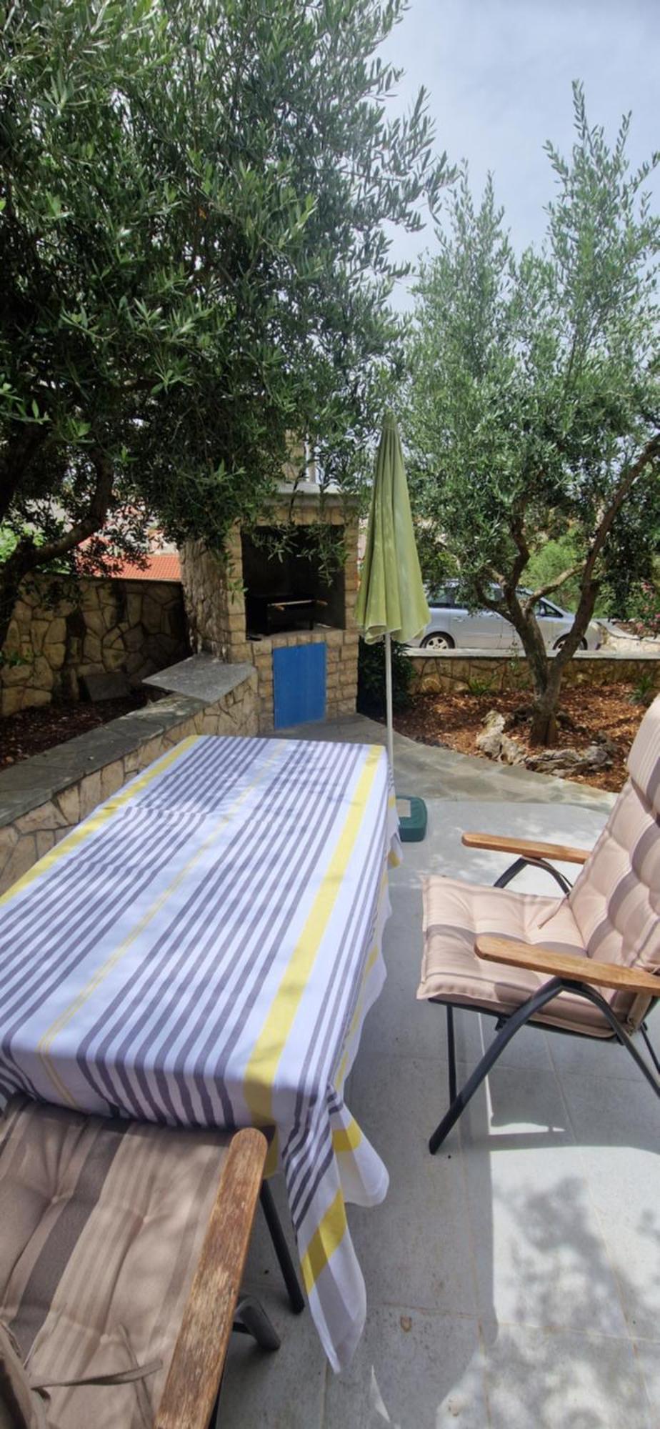 Sunce Appartement Vrbnik Buitenkant foto